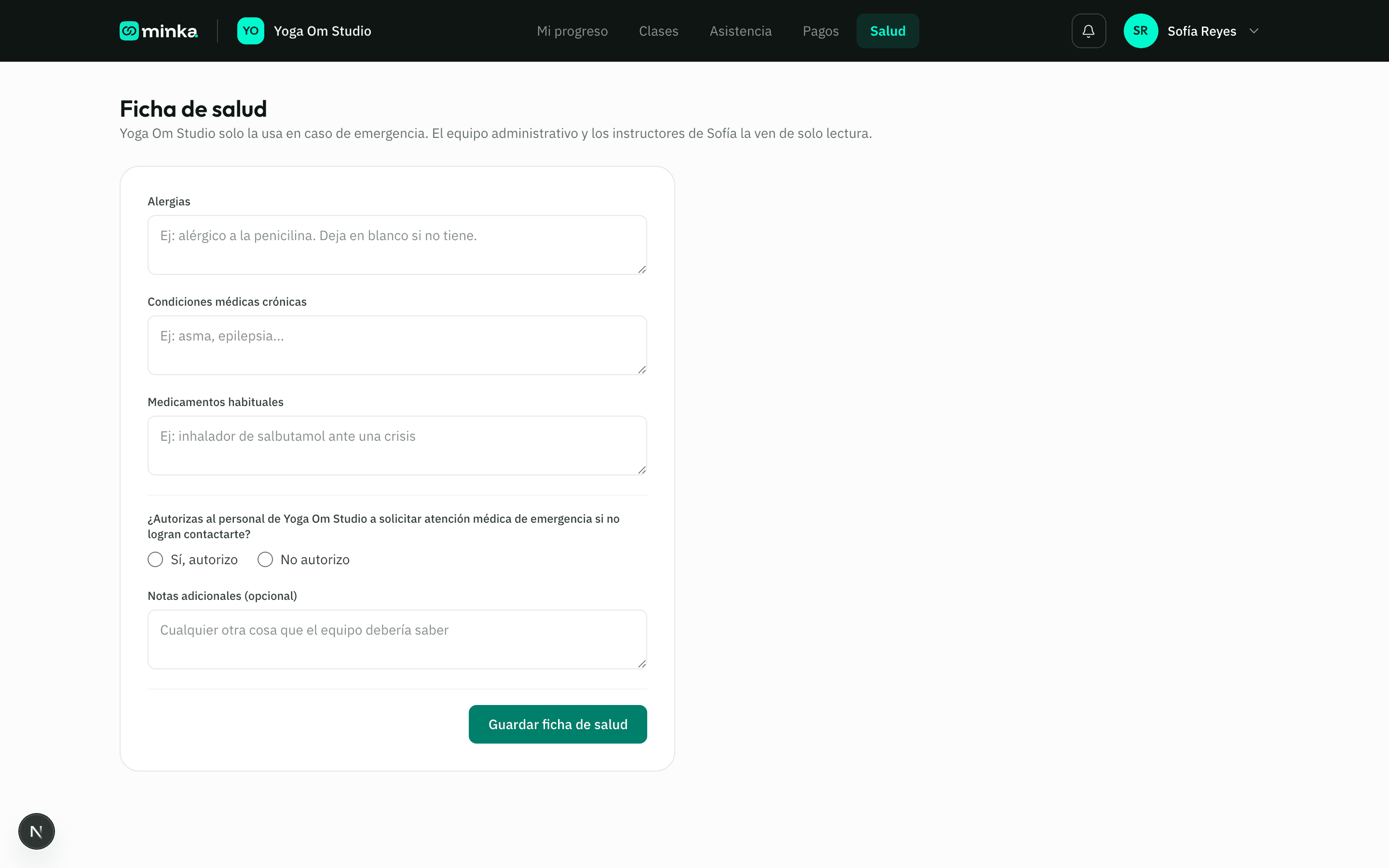 Formulario de ficha de salud en el portal del miembro, con alergias, condiciones médicas y autorización de emergencia
